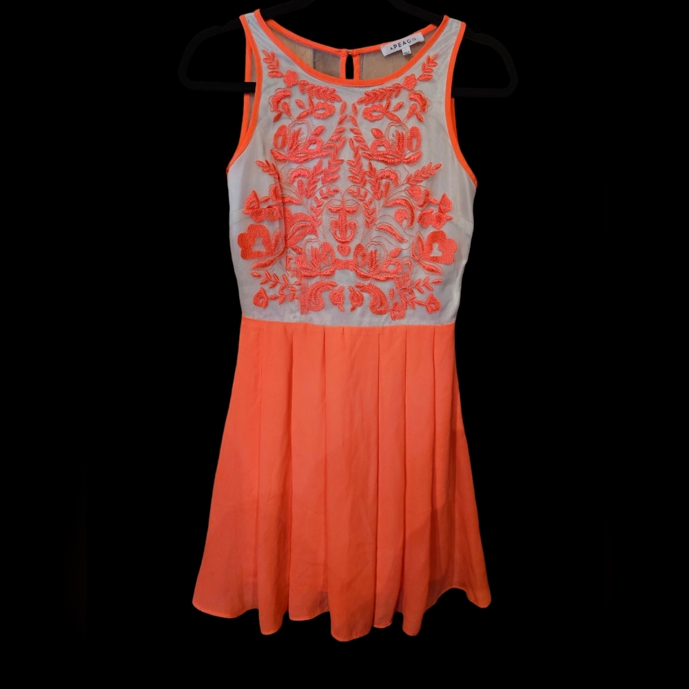 Women's Size‎ Small Orange A Peach Semi Formal Dress